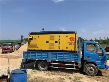 کنویں کی کھدائی کے لیے TEWATT ڈیزل سکرو ایئر کمپریسر